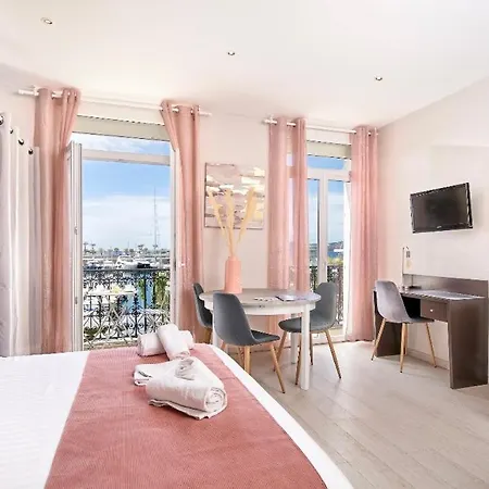 Du Vieux Port Otel
