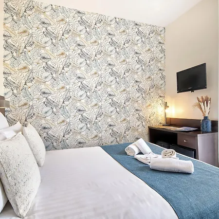 Hotel Du Vieux Port Saint-Raphaël