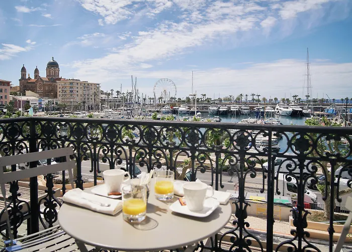 老港酒店 3* Saint-Raphaël