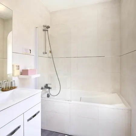 ホテル Du Vieux Port