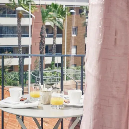 Du Vieux Port Otel 3*