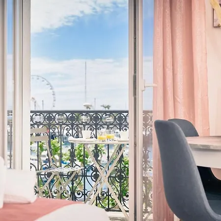 ホテル Du Vieux Port