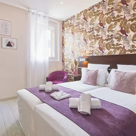 Hotel Du Vieux Port Saint-Raphael (Var)