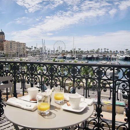 Du Vieux Port 3* Saint-Raphaël