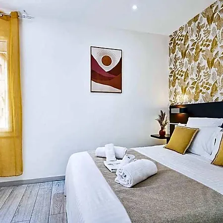 Du Vieux Port 3*
