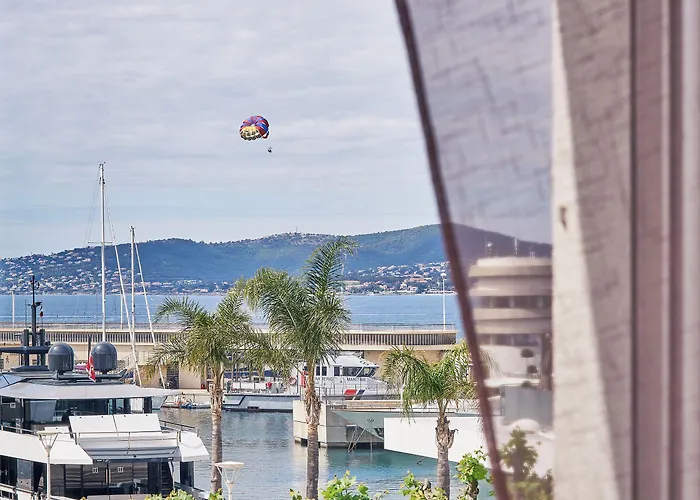 Du Vieux Port ホテル Saint-Raphaël
